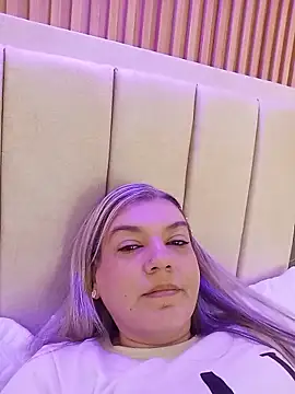 gala montes 30 online show from November 8, 1:55 pm