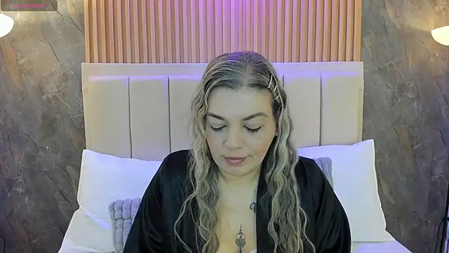 gala montes 30 online show from November 22, 1:21 pm