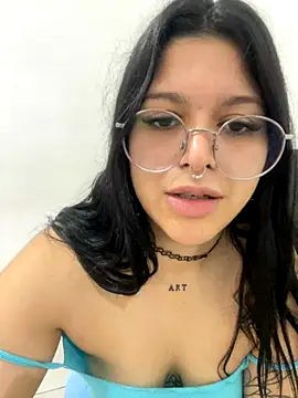 amazonaa9 online show from November 29, 5:05 pm