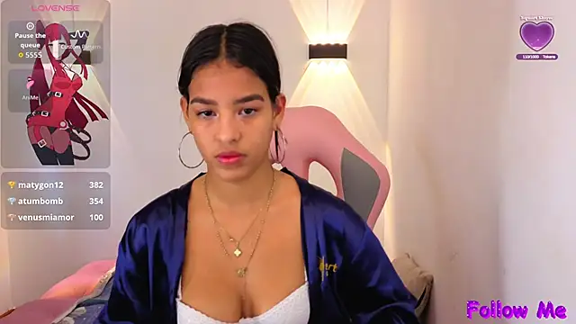 alexandraclaire9 online show from December 2, 2:56 pm