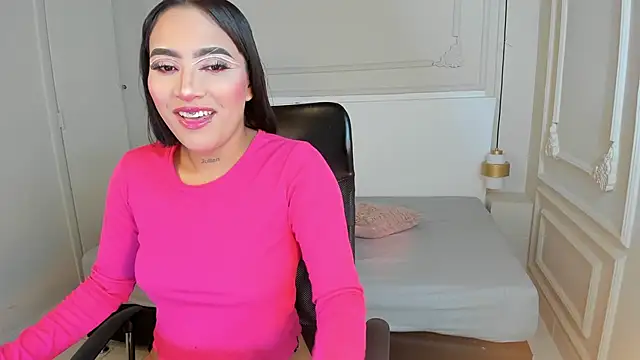 DominikEmber online show from November 19, 7:14 pm