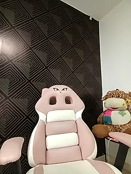 VirginPussyAnita18 online show from November 14, 3:22 pm