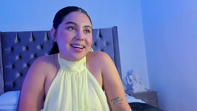 NikkiBotero online show from November 16, 5:40 pm