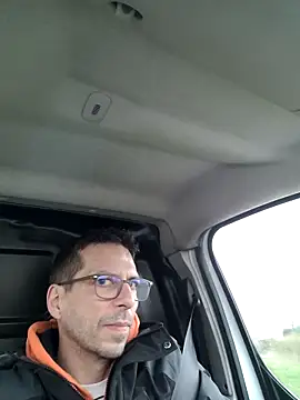 Snapshot of Olifesse chatting on February 9, 7:34 am Olifesse online show from February 9, 7:34 am