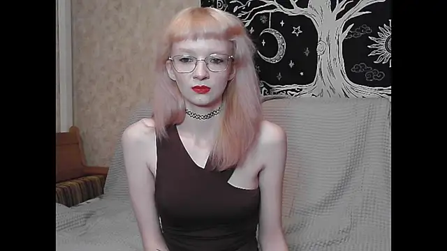 LixLee online show from November 19, 6:30 pm