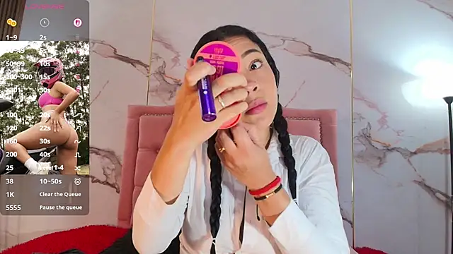 Emily  Carter online show from November 29, 11:24 am