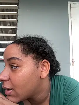 Snapshot of Nicolitalalinda chatting on June 22, 10:12 am Nicolitalalinda online show from June 22, 10:12 am