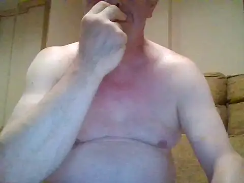 Snapshot of Cumlover5534 chatting on July 29, 9:51 am Cumlover5534 online show from July 29, 9:51 am