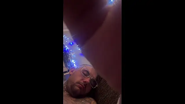 trickydickydaddy online show from June 20, 9:23 am