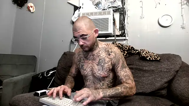 trickydickydaddy online show from June 21, 7:33 am