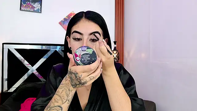 Snapshot of SCARLETT_INK_ chatting on July 31, 12:43 am SCARLETT INK online show from July 31, 12:43 am