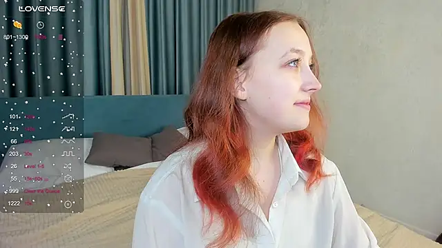 LauraKelley online show from November 23, 10:04 am