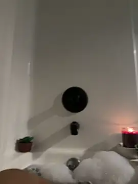 Snapshot of BiigMAMA_2025 chatting on November 20, 6:13 am BiigMAMA 2025 online show from November 20, 6:13 am