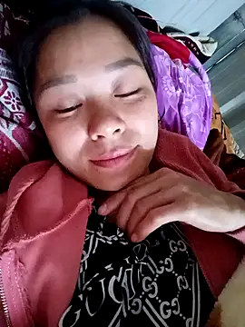 Lyla john online show from December 20, 9:27 am