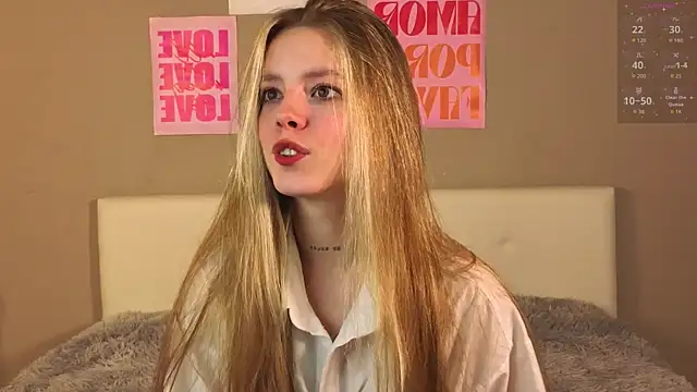 TiffinyMergist online show from December 14, 8:02 pm