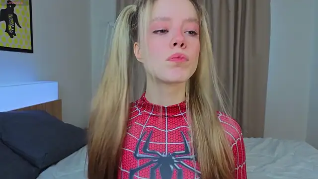 TiffinyMergist online show from March 11, 5:35 am