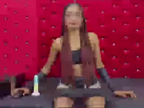 Snapshot of YurisaArisa chatting on November 19, 11:32 am YurisaArisa online show from November 19, 11:32 am