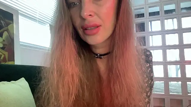 Snapshot of sour_sugar chatting on November 17, 2:28 am sour sugar online show from November 17, 2:28 am