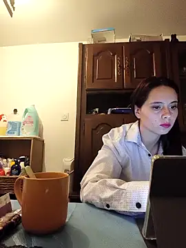 MickNanaa online show from December 19, 7:48 am