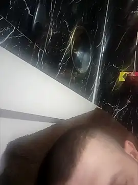 Saddamzaid1985 online show from April 19, 6:10 pm