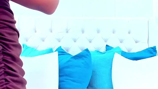 lia pascal online show from December 2, 11:26 am