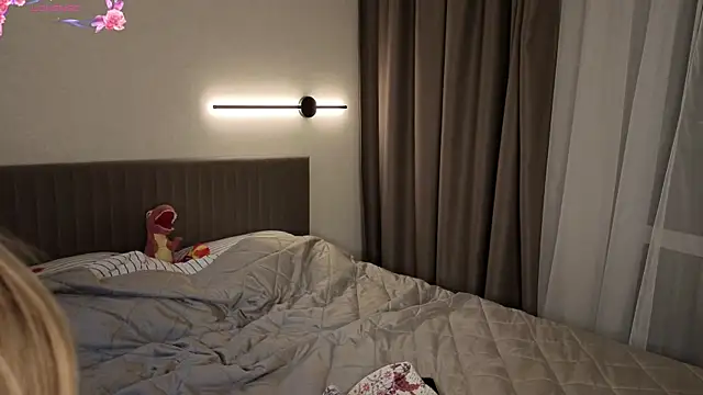 MiroslavaFairy online show from November 11, 9:15 pm