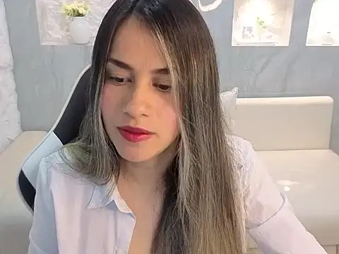 Liat White Tx online show from November 17, 1:17 pm