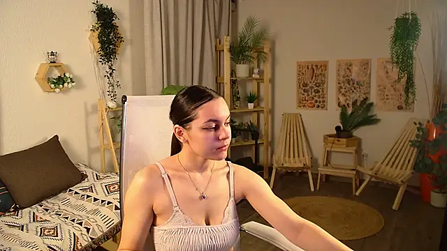 FrancescaCavaliere online show from March 21, 8:30 am