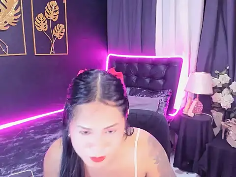 Wildxbriana online show from November 10, 4:17 pm