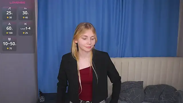 Snapshot of UnDesiga chatting on November 27, 6:21 pm UnDesiga online show from November 27, 6:21 pm