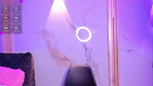 Snapshot of Aron_and_molly chatting on November 23, 12:16 pm Aron and molly online show from November 23, 12:16 pm