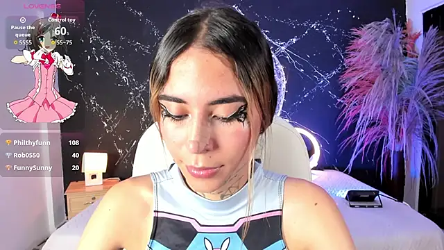 bellacrawford  online show from December 1, 6:07 am