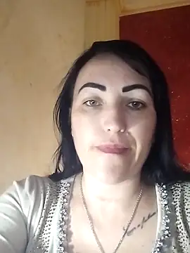 ArianaXFresh online show from November 24, 8:14 am