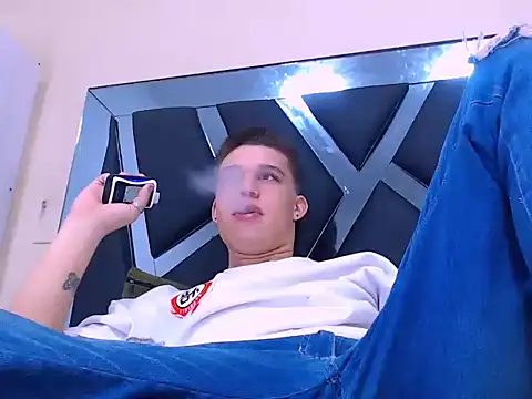 Liam York  online show from December 22, 8:39 pm