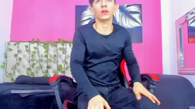 Snapshot of ElanGiraldo chatting on November 19, 9:48 pm ElanGiraldo online show from November 19, 9:48 pm