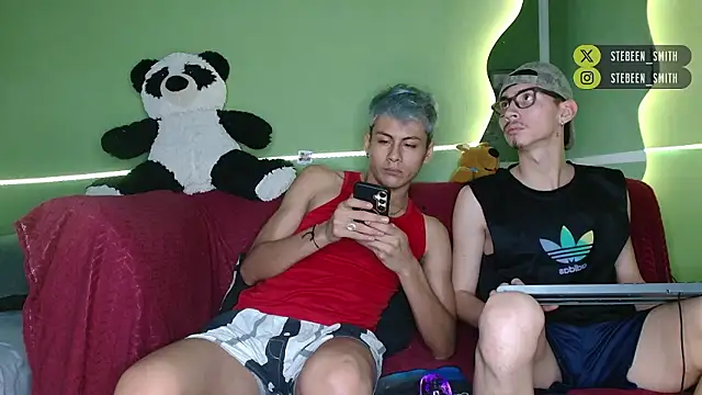 Snapshot of Kurt_williams1 chatting on January 15, 10:57 pm Kurt williams1 online show from January 15, 10:57 pm