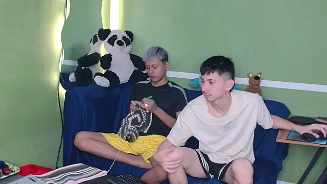 Snapshot of Kurt_williams1 chatting on February 6, 12:52 pm Kurt williams1 online show from February 6, 12:52 pm