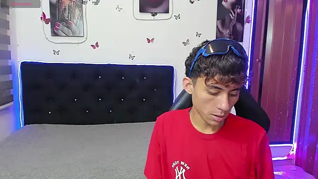 Antonythiago couple online show from November 15, 3:15 am