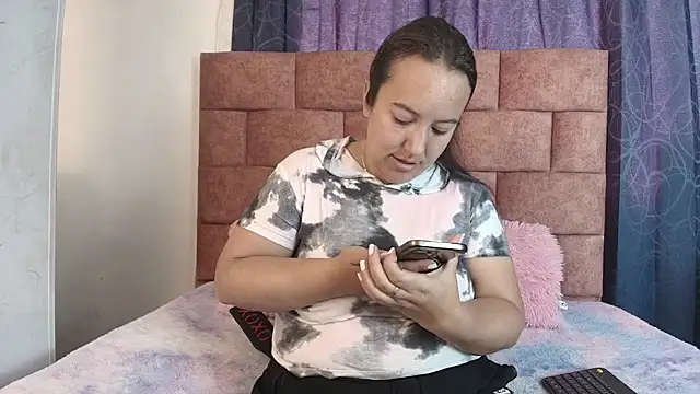 Sofi-Brown online show from November 11, 11:54 am