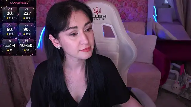 Snapshot of CarolinaaFoxyyy chatting on March 28, 2:38 pm CarolinaaFoxyyy online show from March 28, 2:38 pm