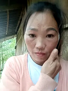 Snapshot of blonde_blg chatting on November 9, 9:07 am blonde blg online show from November 9, 9:07 am