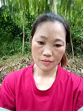 Snapshot of blonde_blg chatting on November 12, 2:23 am blonde blg online show from November 12, 2:23 am