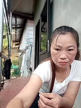 Snapshot of blonde_blg chatting on November 17, 5:24 am blonde blg online show from November 17, 5:24 am