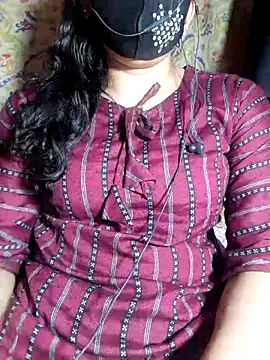 Snapshot of HotGirl23231 chatting on May 4, 6:59 pm HotGirl23231 online show from May 4, 6:59 pm