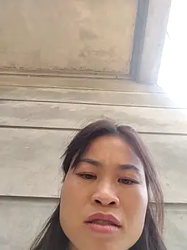 Snapshot of Xillie9222 chatting on November 15, 5:05 am Xillie9222 online show from November 15, 5:05 am