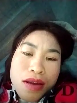 Snapshot of Xillie9222 chatting on November 23, 5:51 am Xillie9222 online show from November 23, 5:51 am