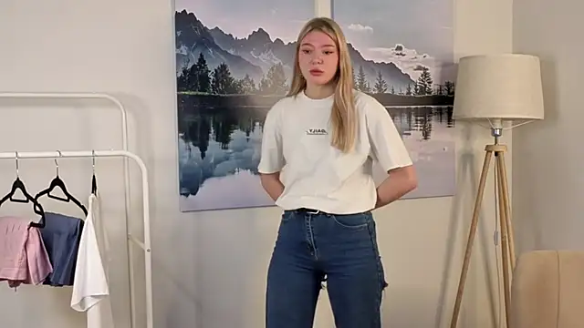 ToyaBosques online show from November 14, 5:39 am