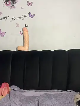 Snapshot of Exxoticaa chatting on May 27, 1:02 am Exxoticaa online show from May 27, 1:02 am