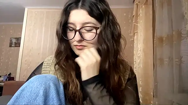 DonnieBooton online show from November 11, 1:44 pm