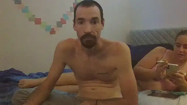 Kinkycouple0213 online show from November 17, 8:09 am